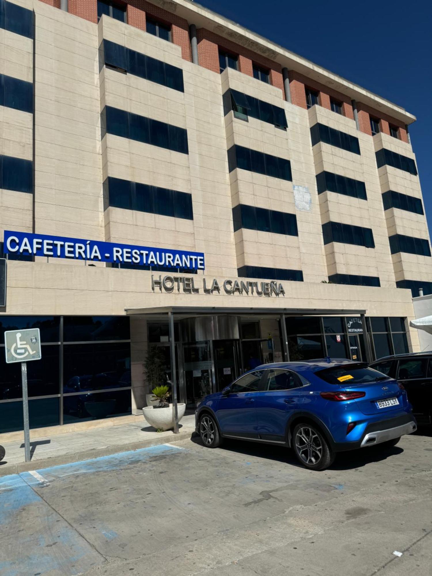 La Cantuena Hotel Парла Екстериор снимка