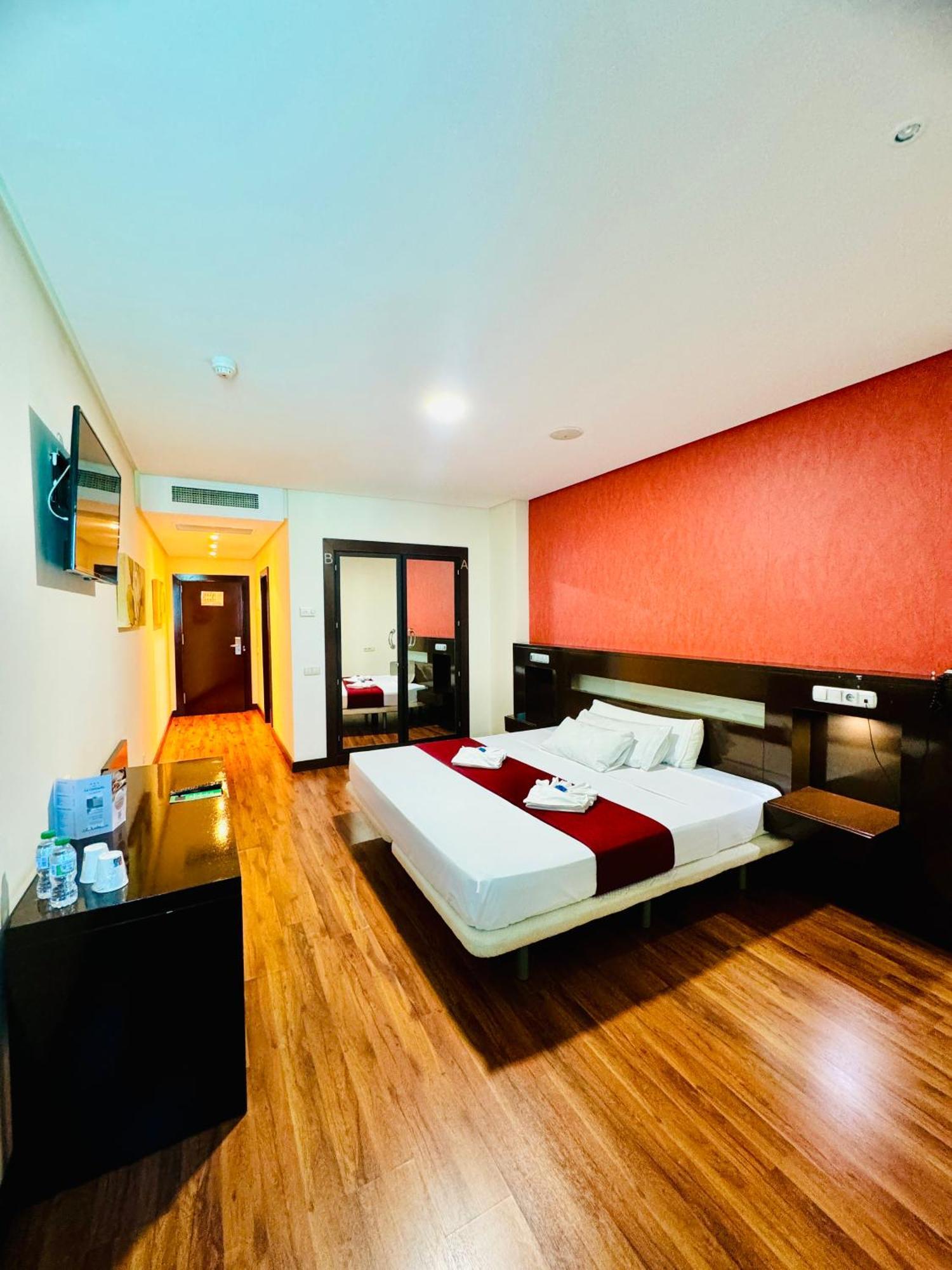 La Cantuena Hotel Парла Екстериор снимка