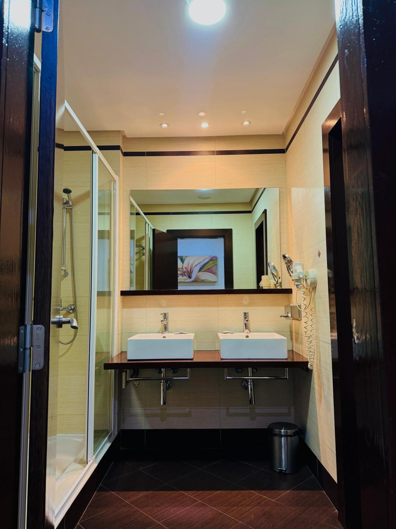 La Cantuena Hotel Парла Екстериор снимка
